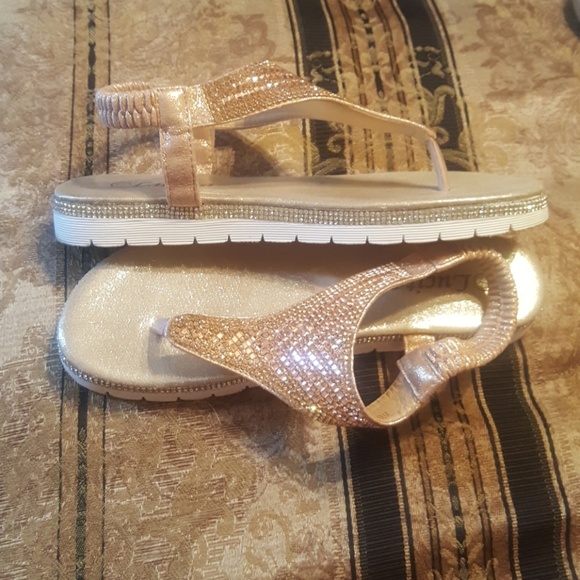 Sandal - Picture 3 of 5